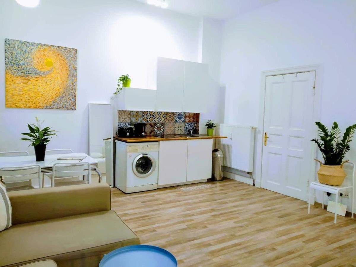 Cozy Studio In Friedrichshain, 4 Quiet Guests Only ベルリン エクステリア 写真